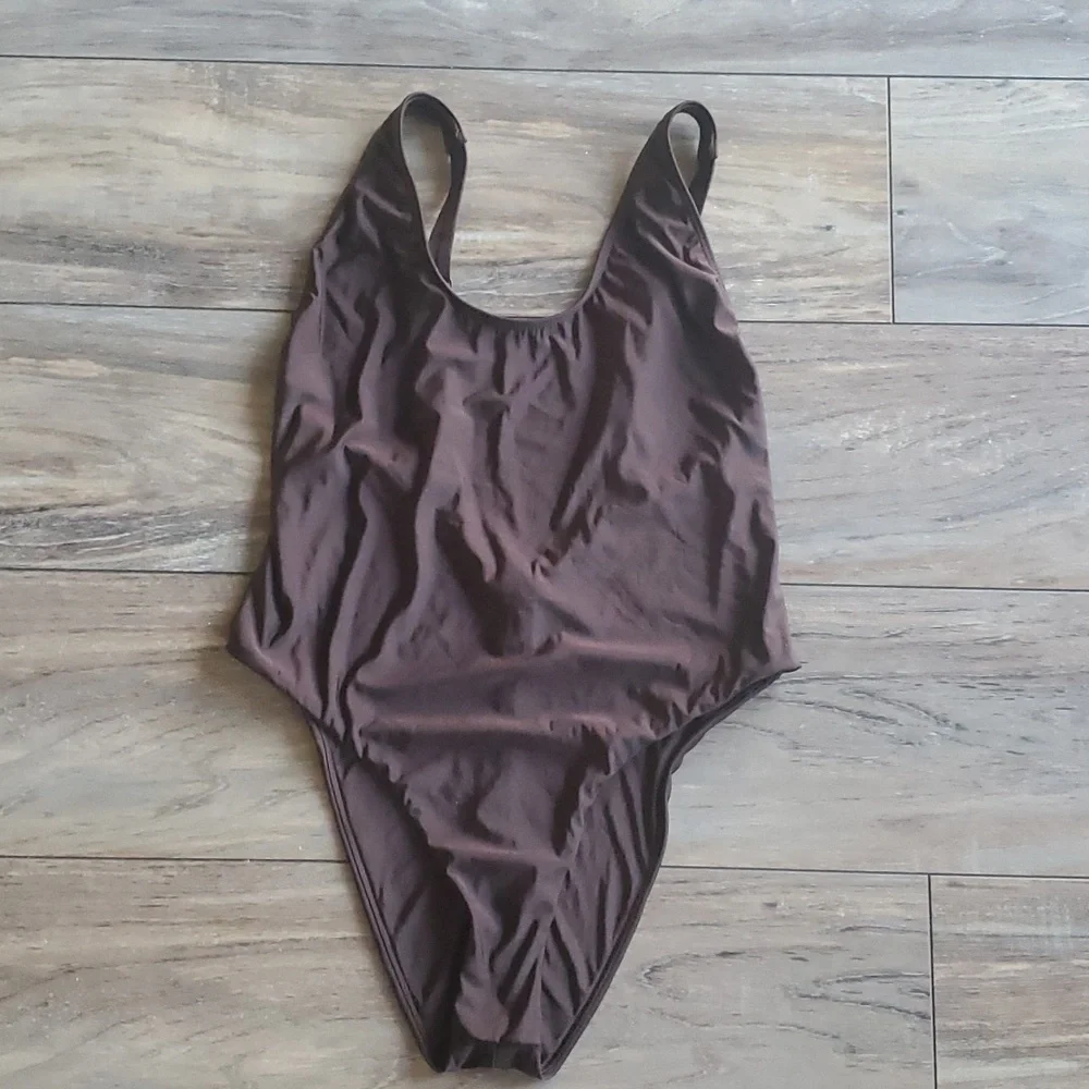 NWOT Good American Womens One-Piece swimsuit sz 4=XL